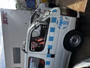 Toyota HiAce 1998 White