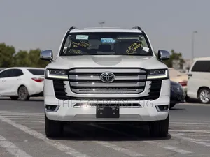New Toyota Land Cruiser LC300 2024 White