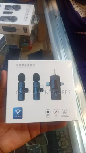  Dual Wireless Microphones