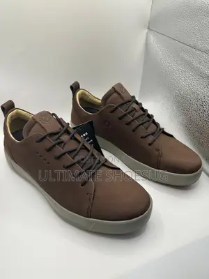 Ecco Soft Golf Casual Sneakers