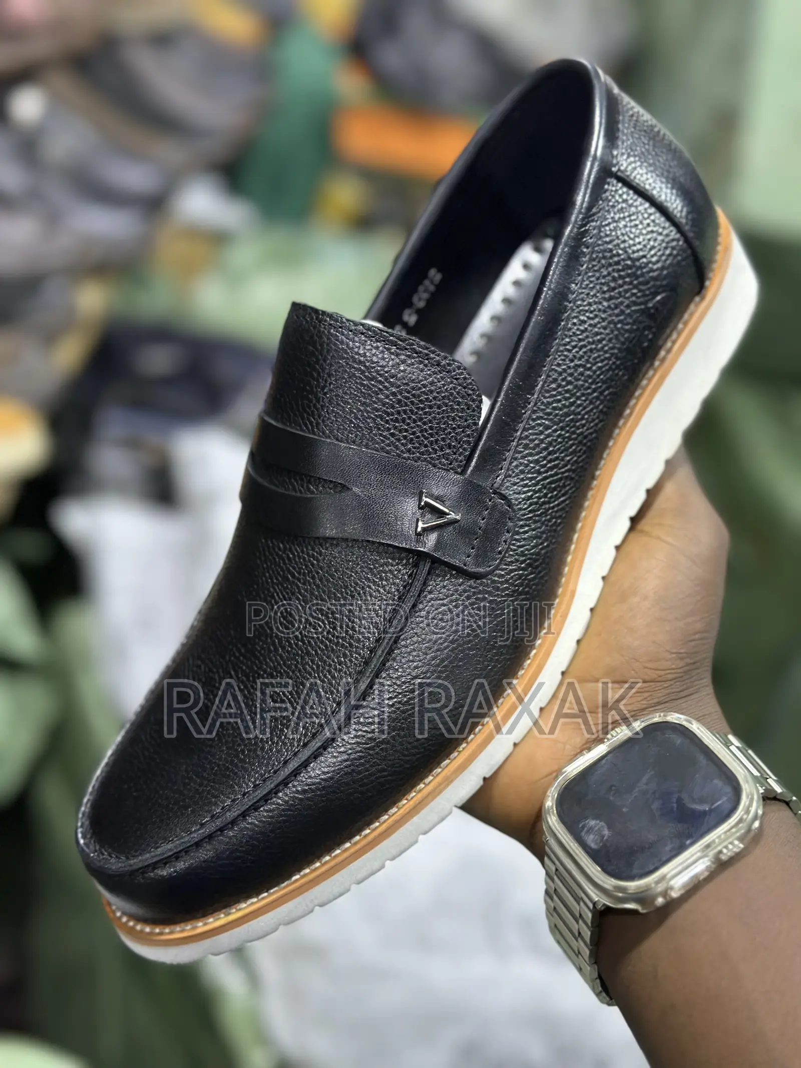 Men’S Classic Clarks Casual Leather Loafers