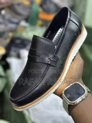 Men’S Classic Clarks Casual Leather Loafers