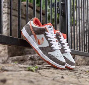 Original Nike Sb Dunk Low X Crushed D.C Sneakers
