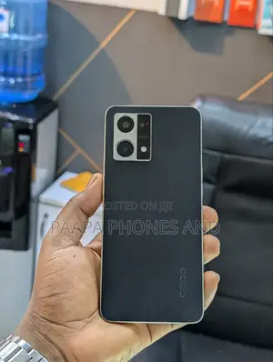 Oppo Reno8 256 GB Black