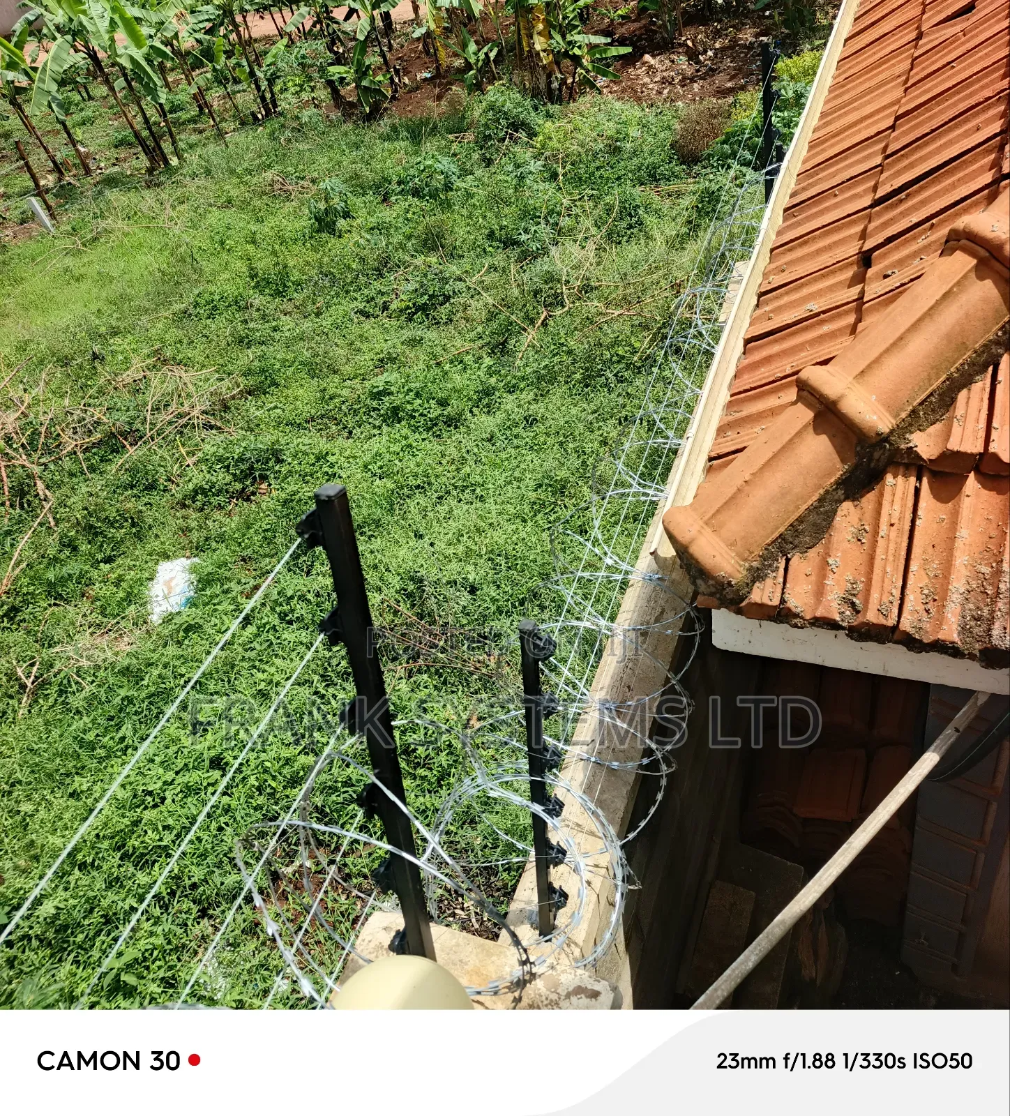 Electronic Fence With Voltage