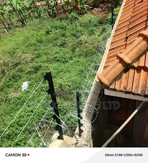 Electronic Fence With Voltage