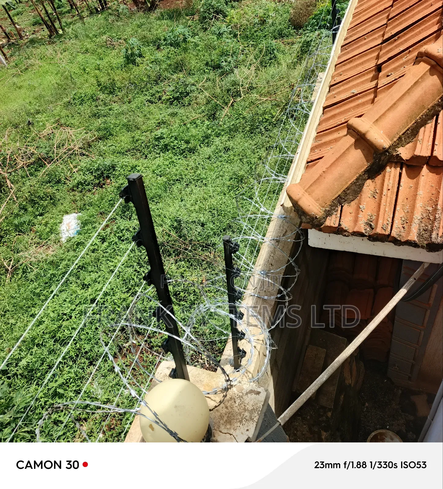 Electronic Fence With Voltage