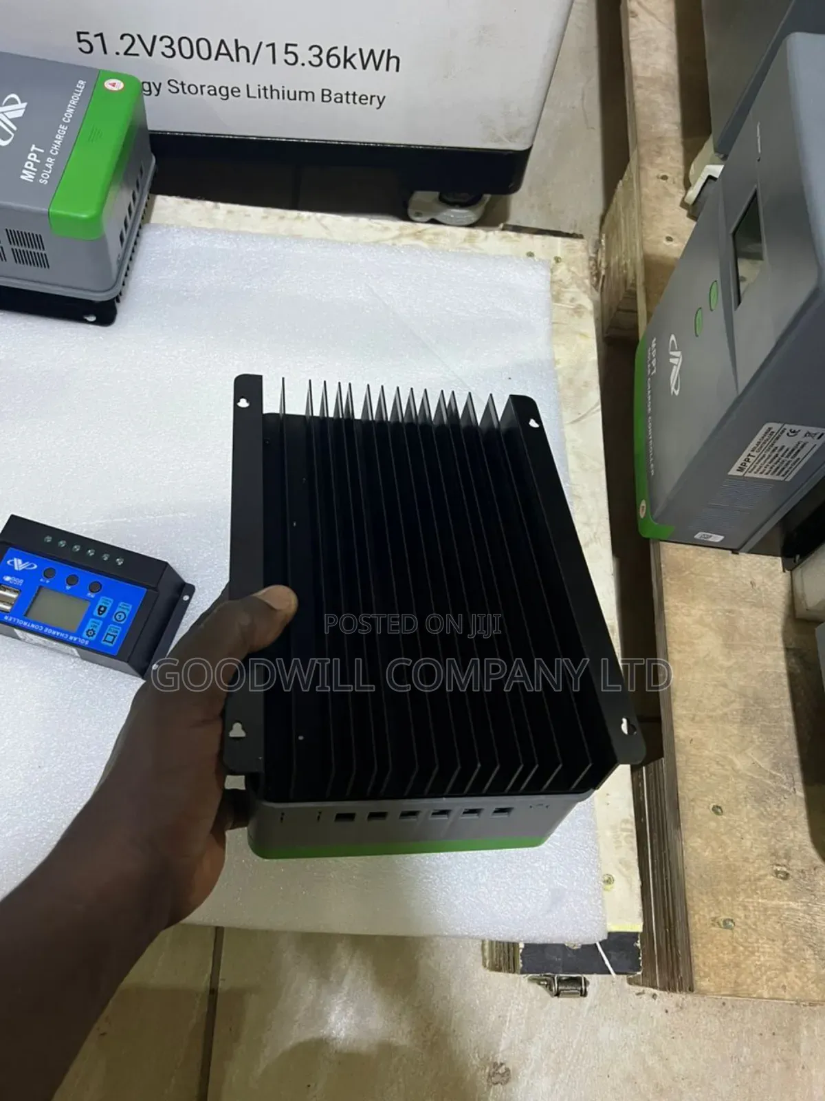 120a MPPT Solar Charge Controller Pl6690
