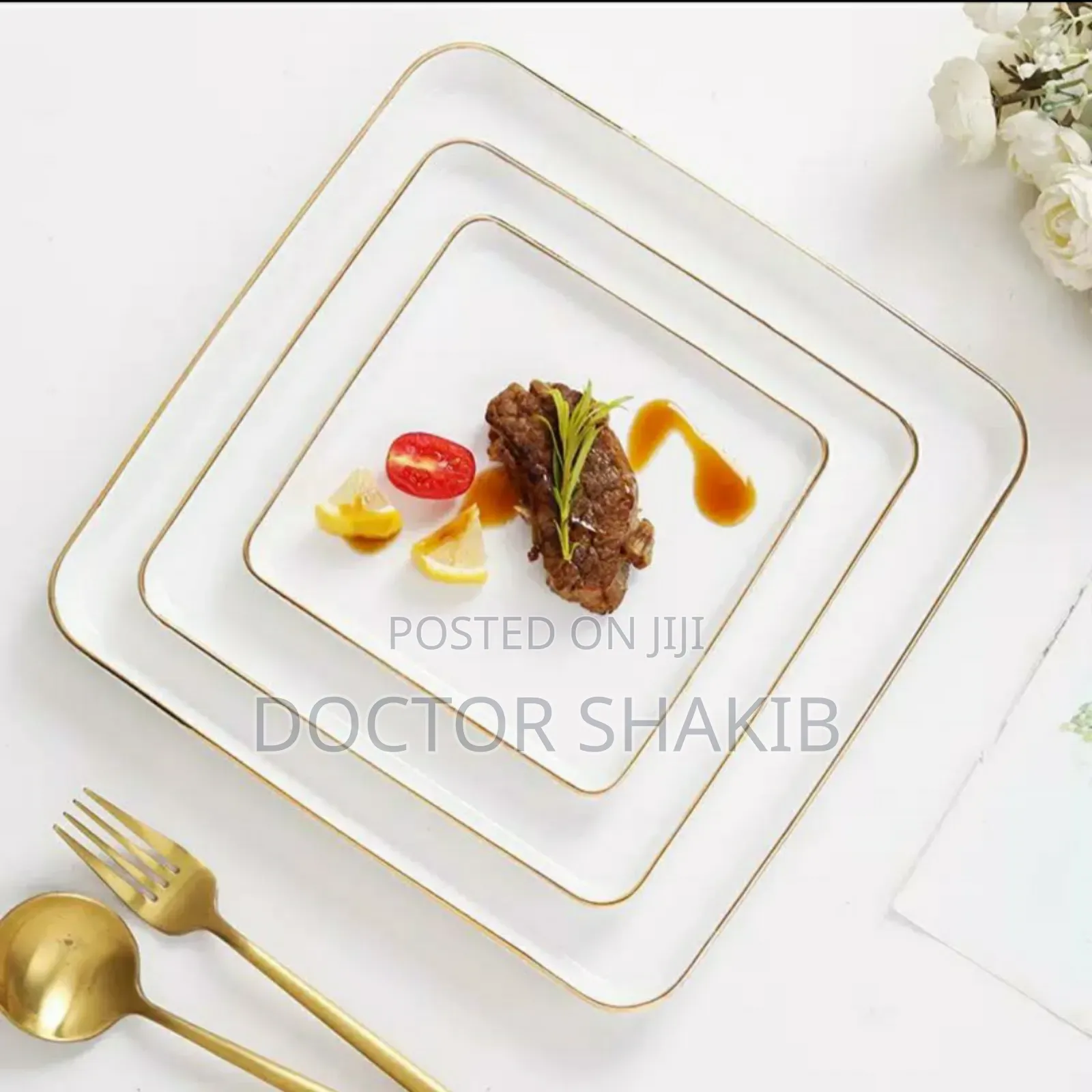 Luxurious 3pcs European-Style White Square Plates With a Golden Rim