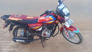 Bajaj Boxer 125 2023 Red