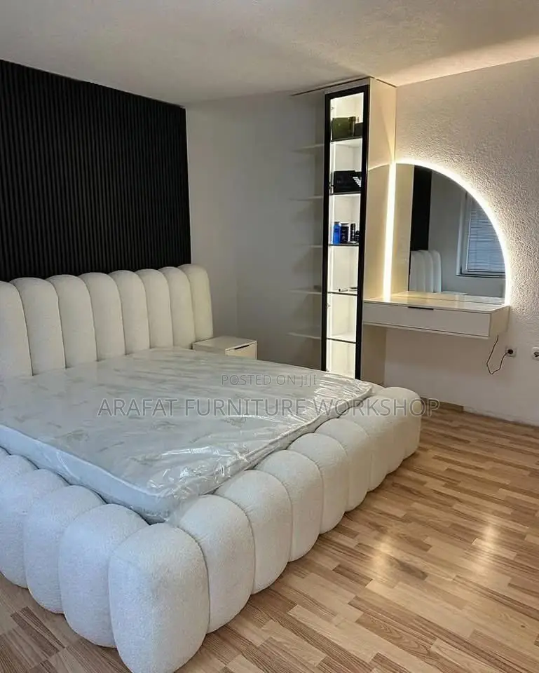 Modern Upholstery Beige Bed