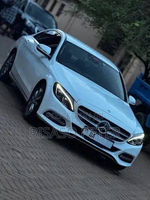 Mercedes-Benz C200 2015 White