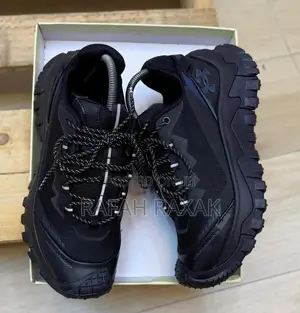 Men’S Classic Black Under Armour Athletic Casual Hiking Shoes