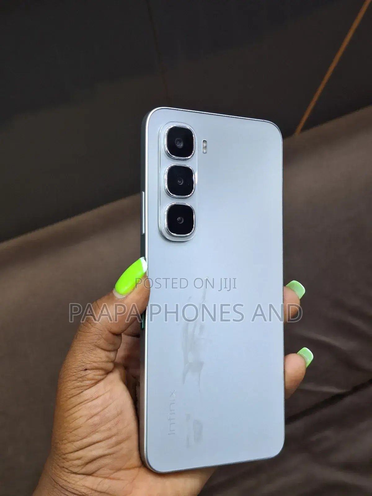 Infinix Hot 60i 128 GB Silver