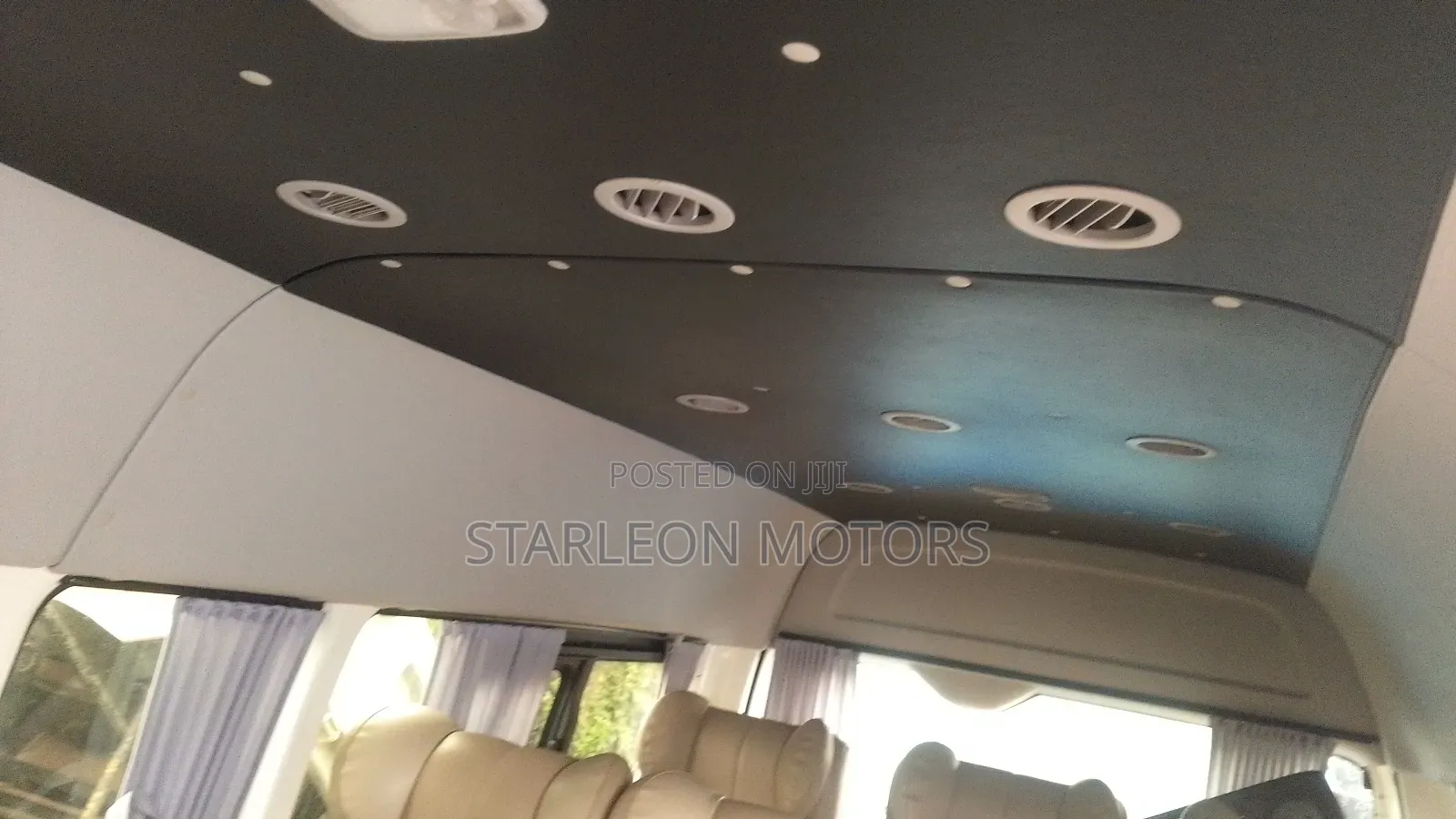 Toyota HiAce 2016 White