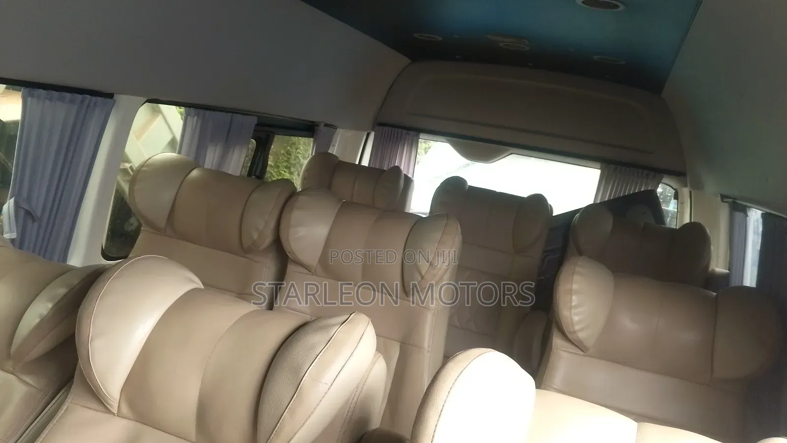 Toyota HiAce 2016 White