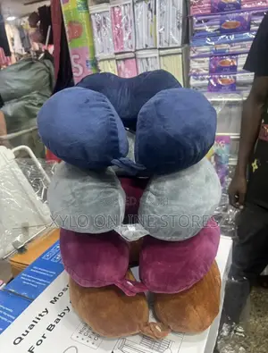 Travel Neck Pillows 50000shs Each
