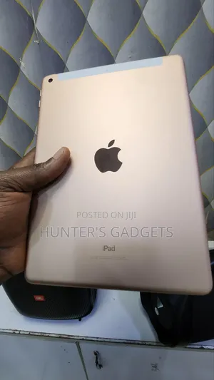 Apple iPad 9.7 128 GB Silver