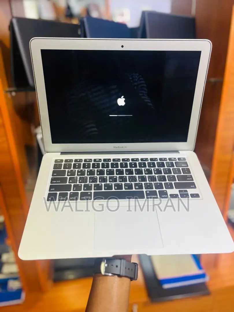 Laptop Apple MacBook Air 2017 8GB Intel Core I5 SSD 128GB