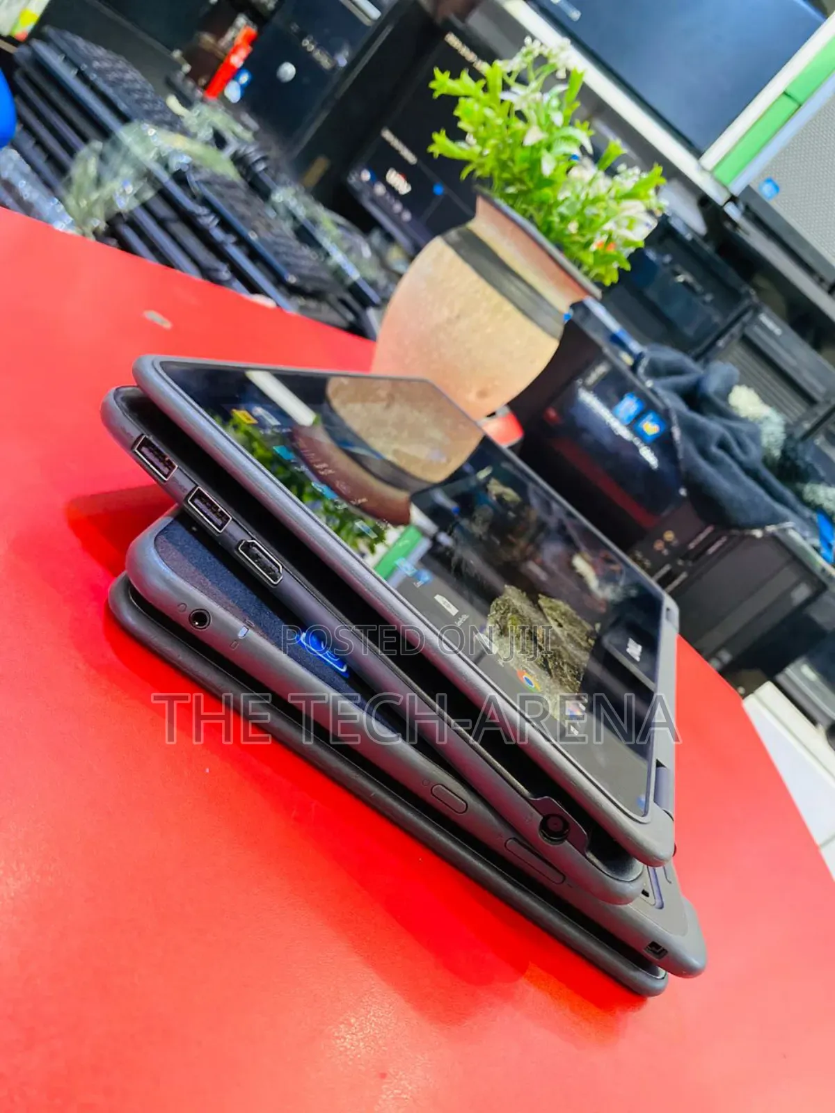 Laptop Dell Latitude 3189 4GB Intel Celeron SSD 128GB