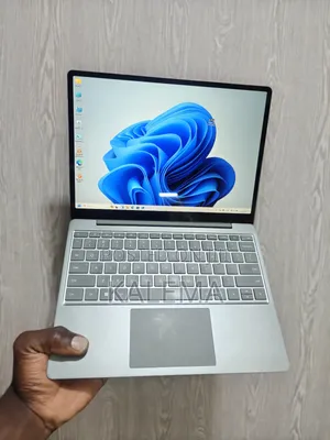 Laptop Microsoft Surface Laptop Go 2 8GB Intel Core i5 SSD 256GB