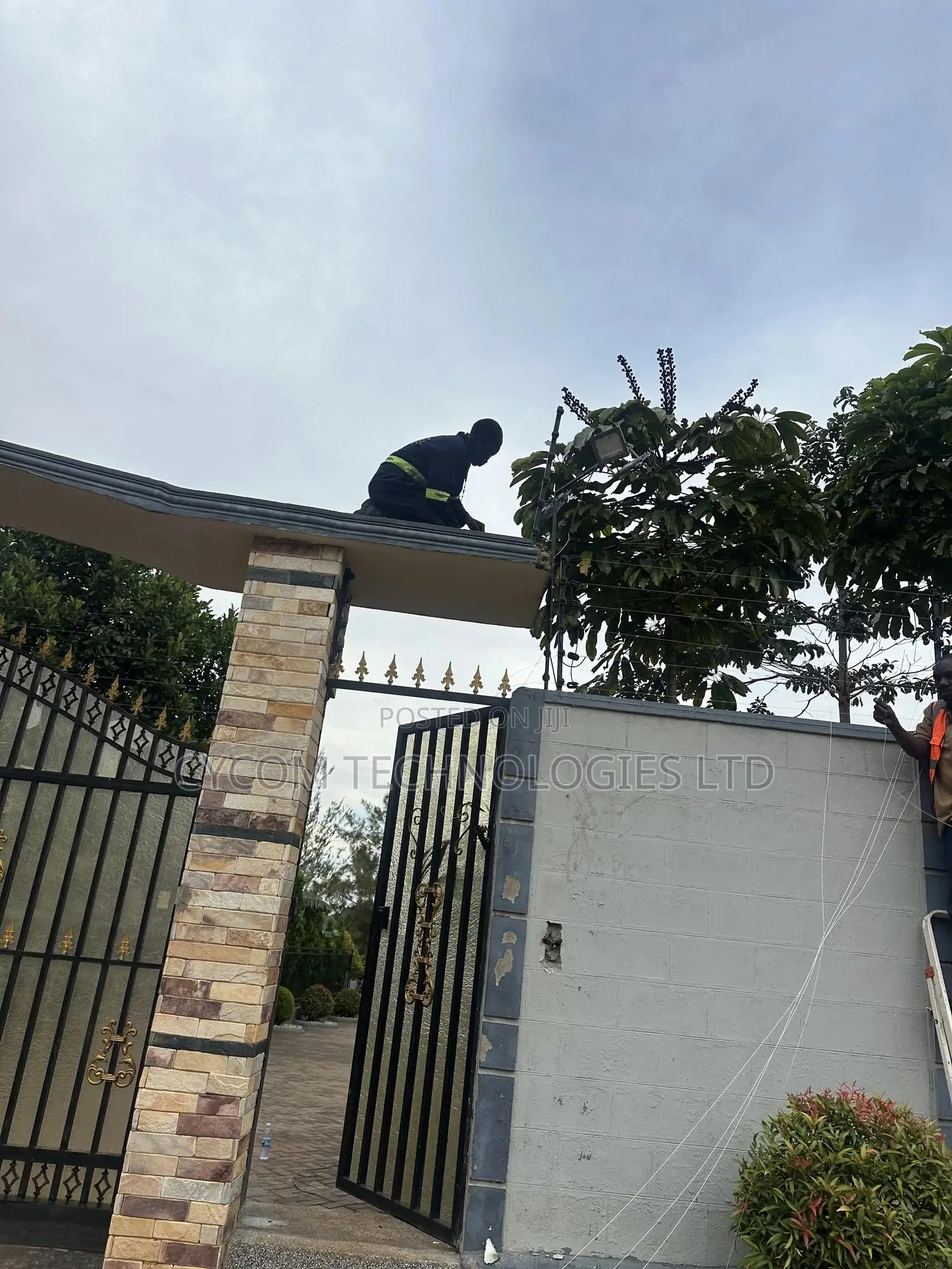 Electric Fence System