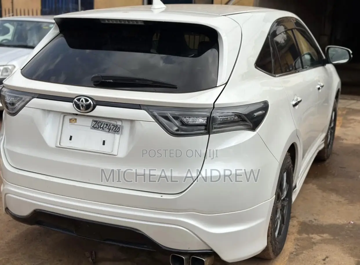 Toyota Harrier 2.5 Hybrid 4WD 2016 White