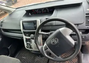 Toyota Voxy 2011 Silver