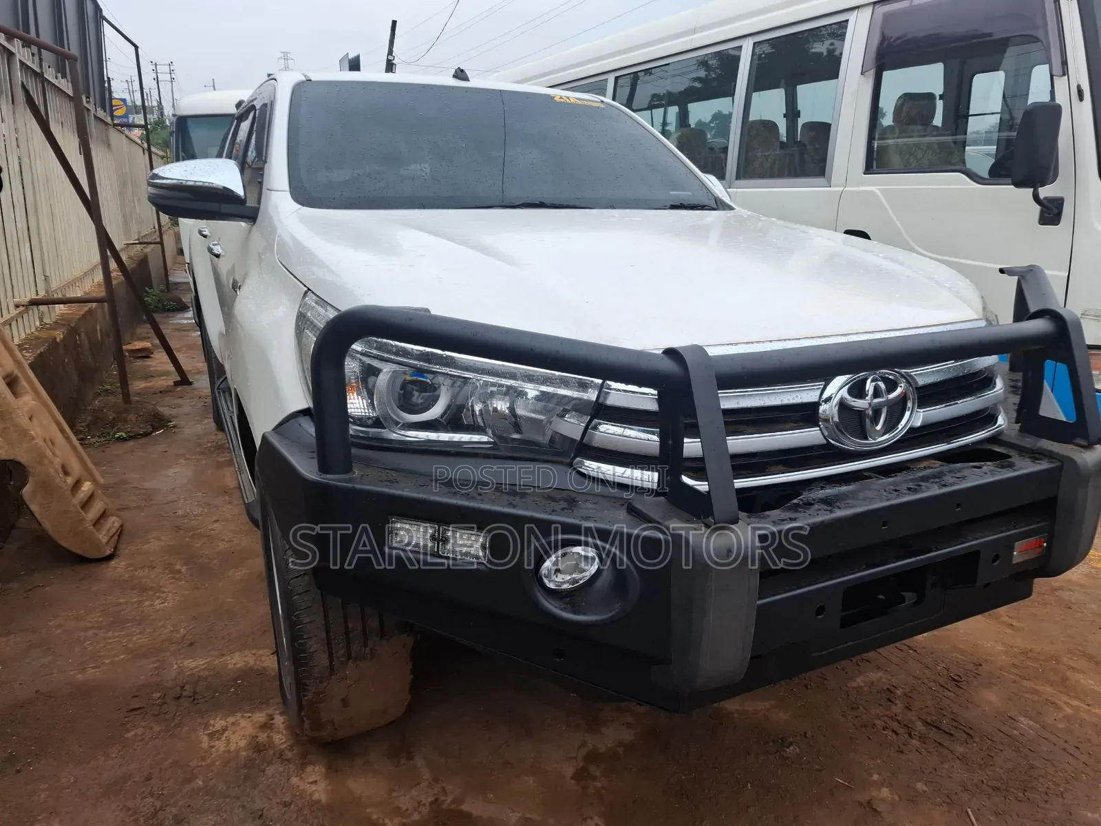 Toyota Hilux 2018 Silver