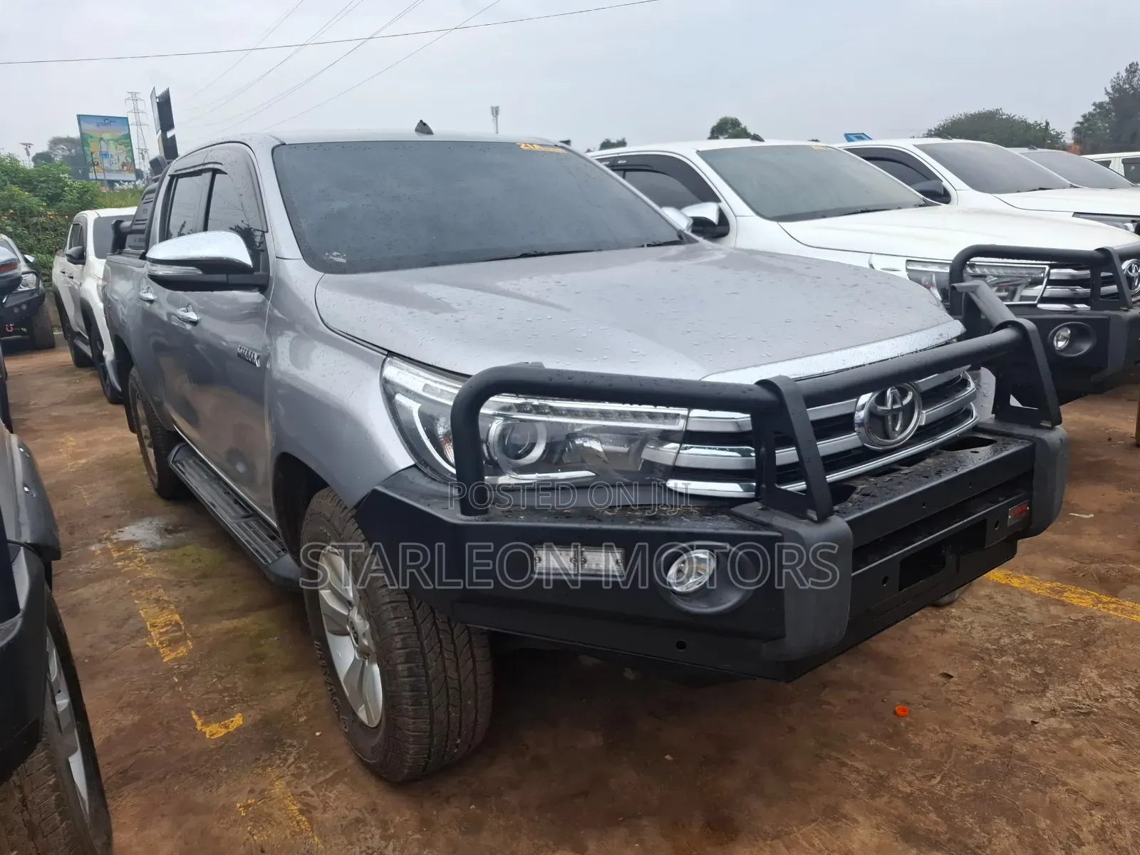 Toyota Hilux 2018 Silver