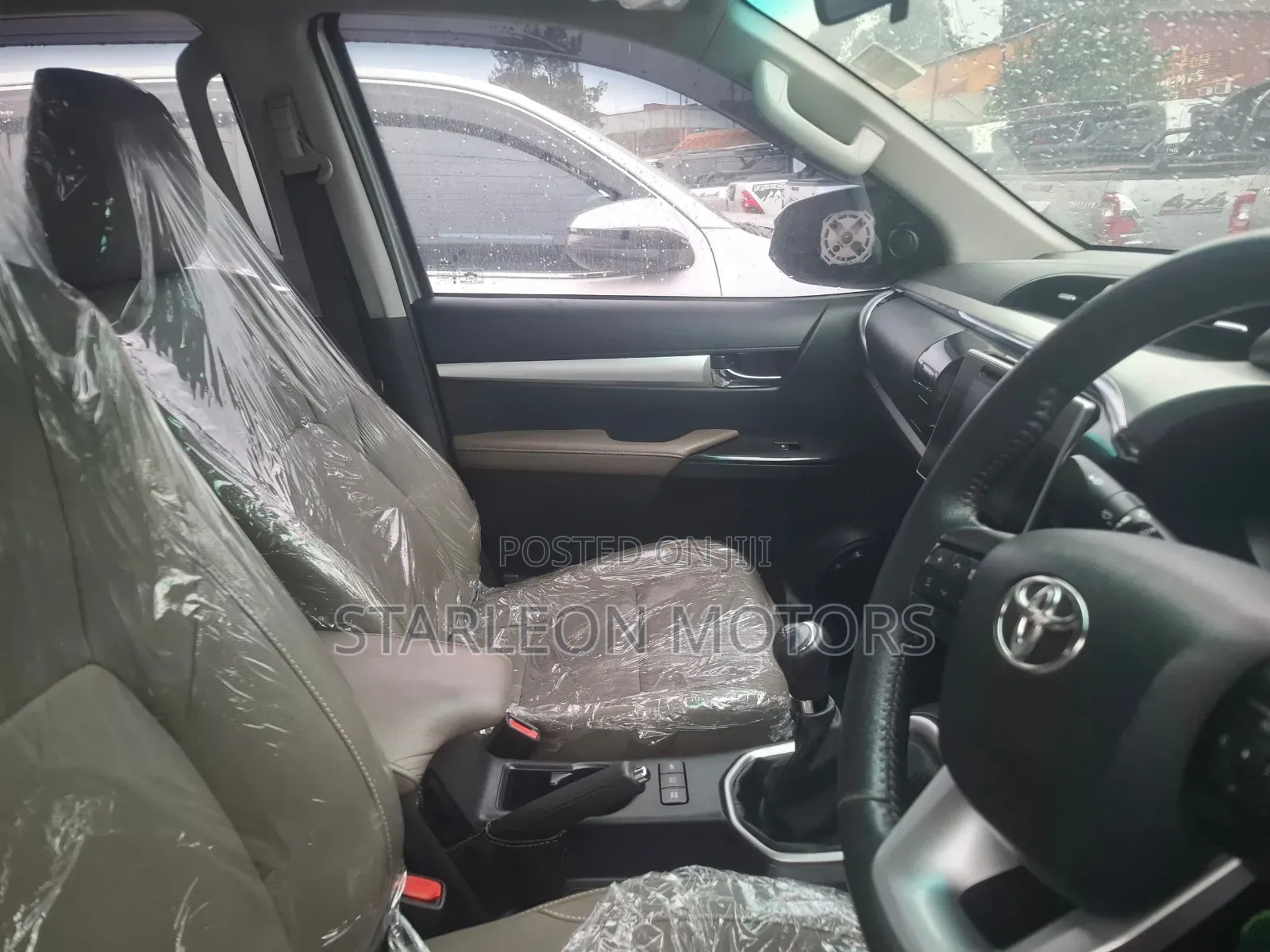 Toyota Hilux 2018 Silver