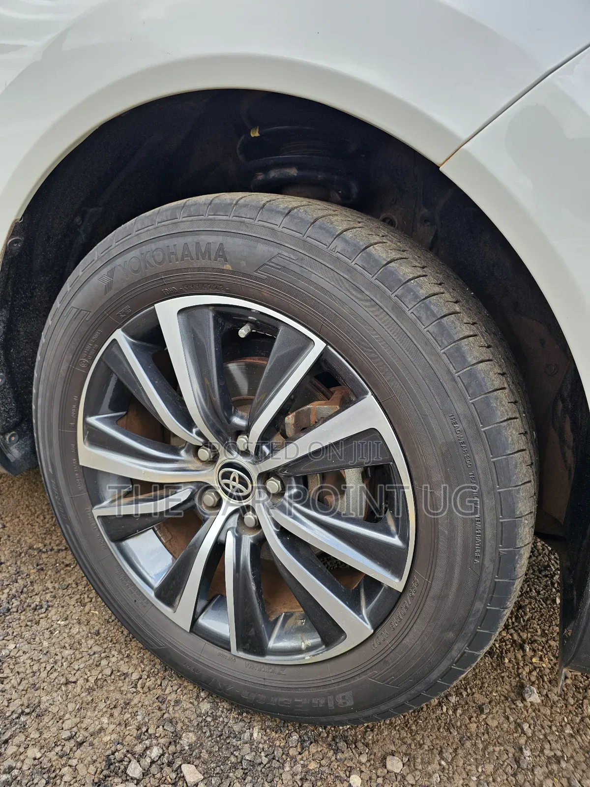 Toyota Harrier 2.0 2020 White
