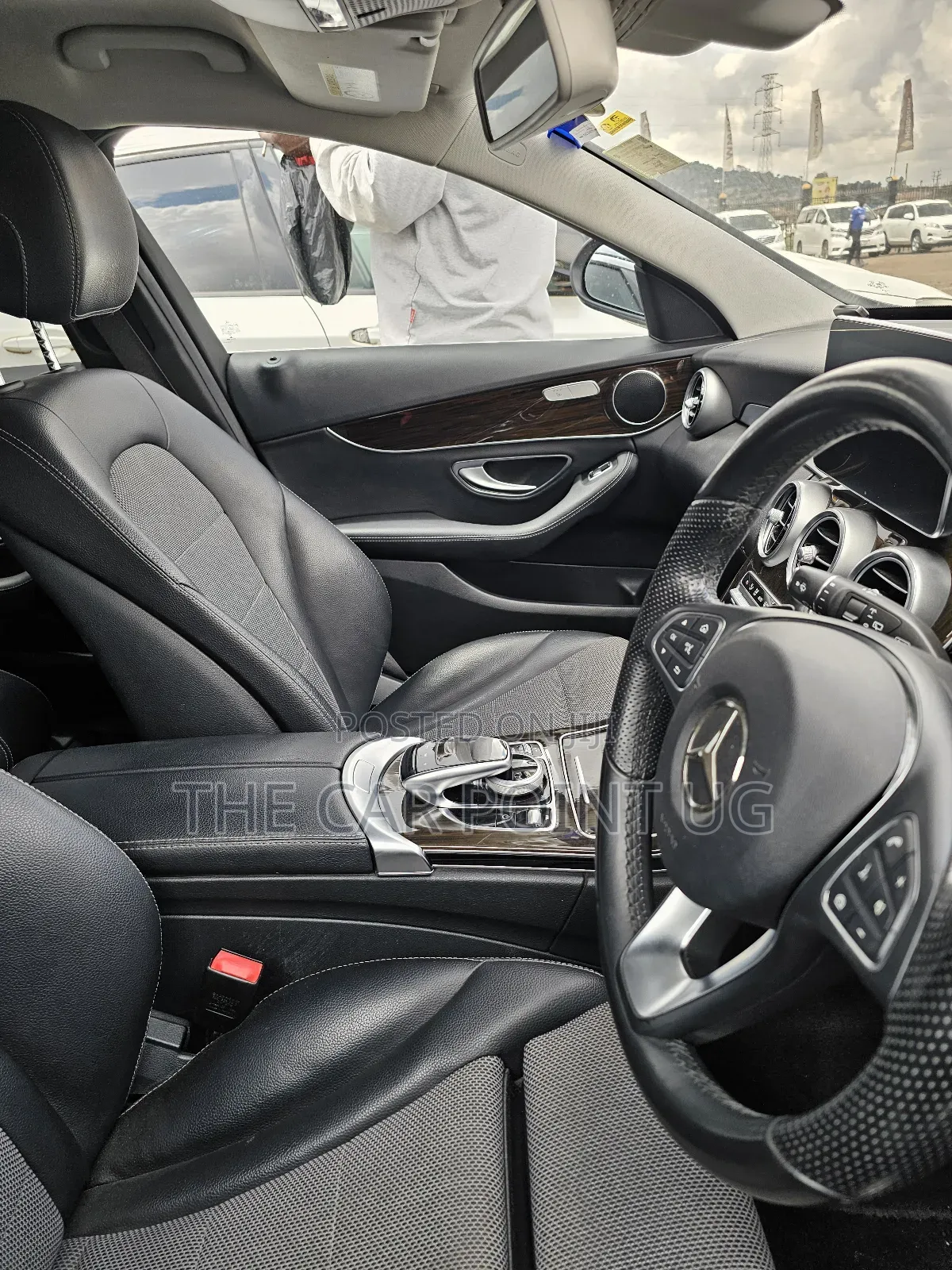 Mercedes-Benz C200 2017 Blue
