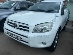 Toyota RAV4 2008 White