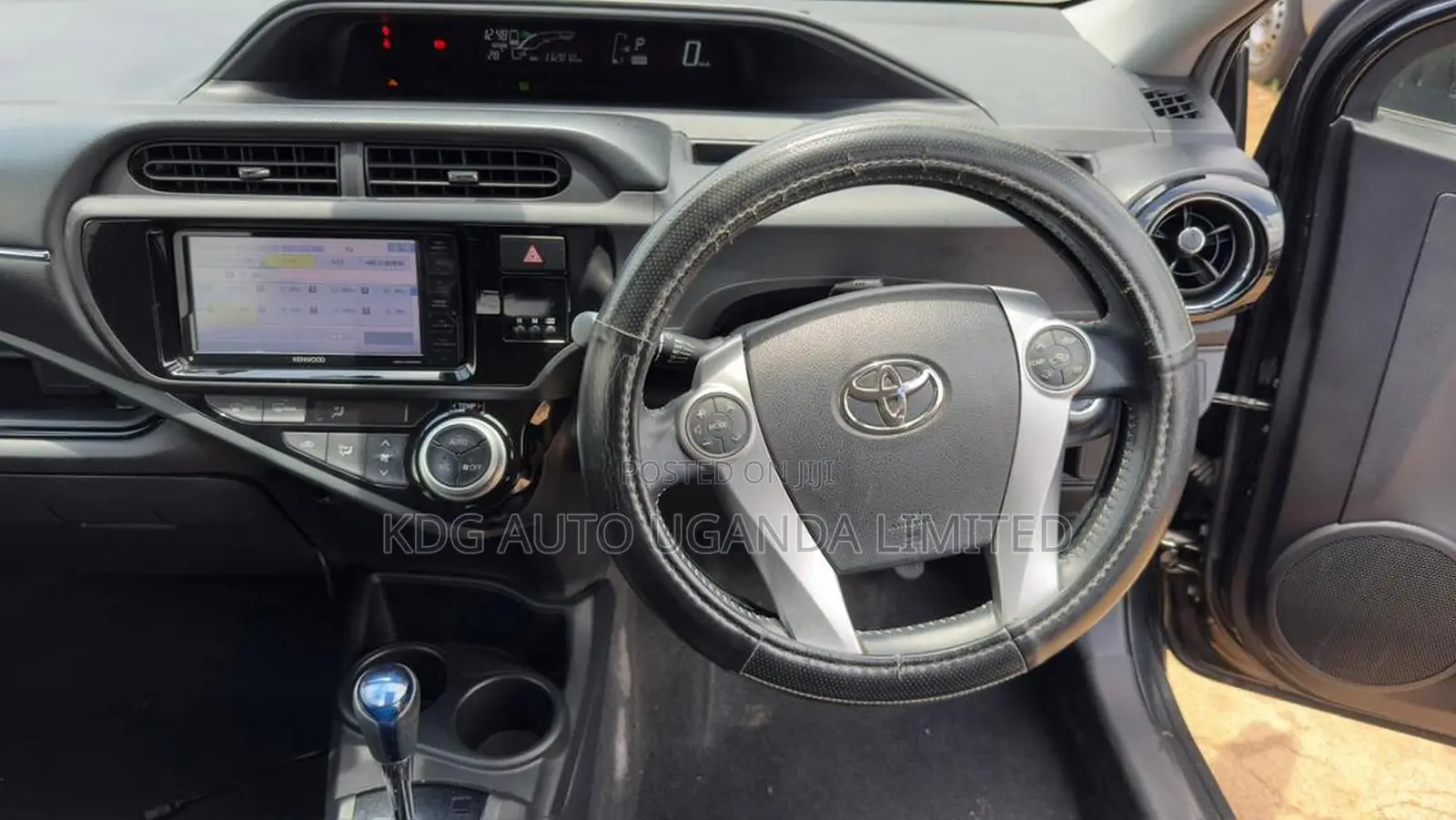 Toyota Aqua 2016 Black