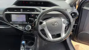 Toyota Aqua 2016 Black