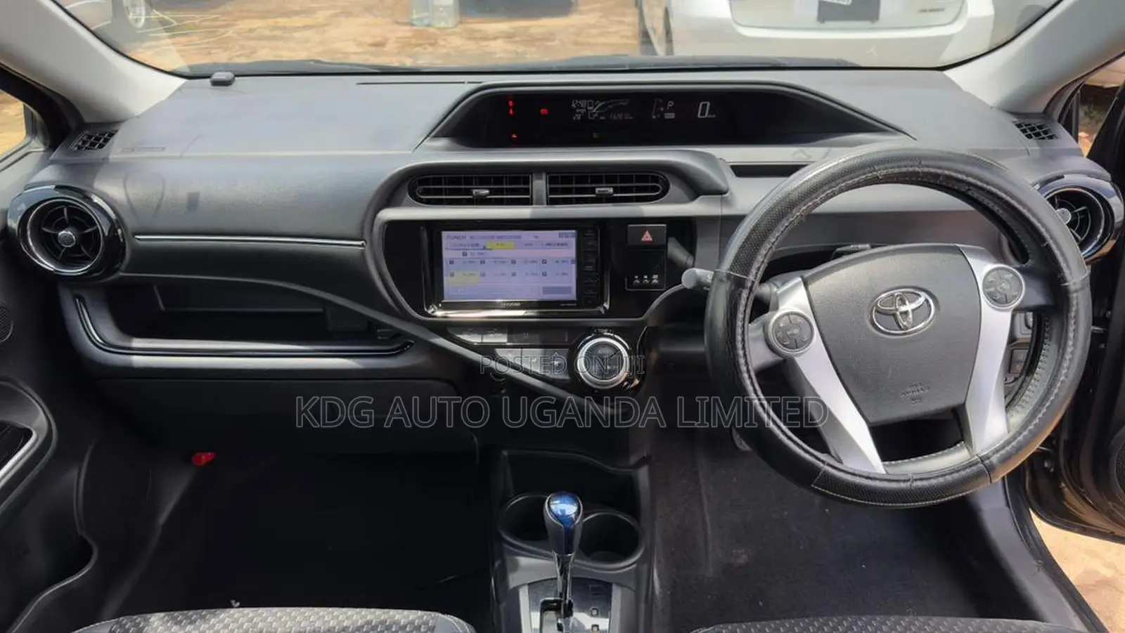 Toyota Aqua 2016 Black