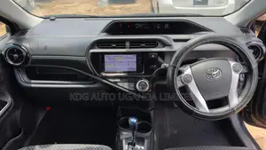Toyota Aqua 2016 Black