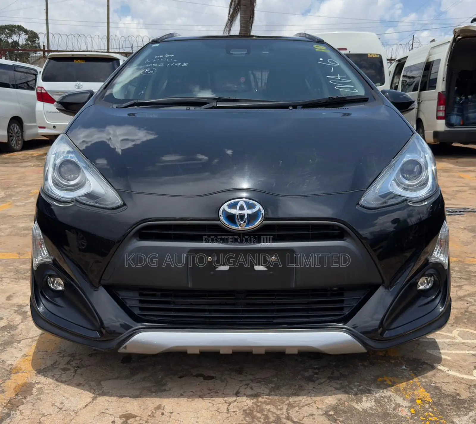 Toyota Aqua 2016 Black