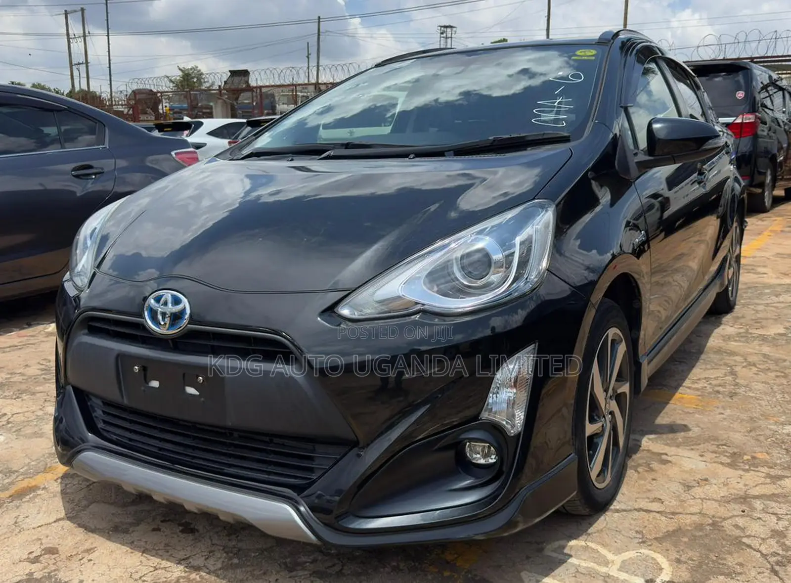 Toyota Aqua 2016 Black