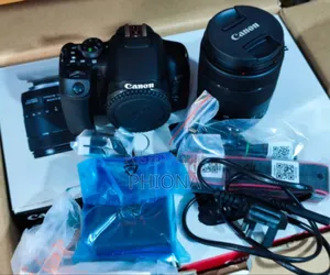 Canon Eos 850d With18-135mm