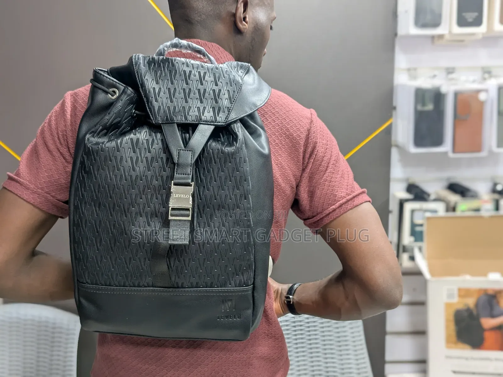 Levelo Envol 16inches Leather Backpack