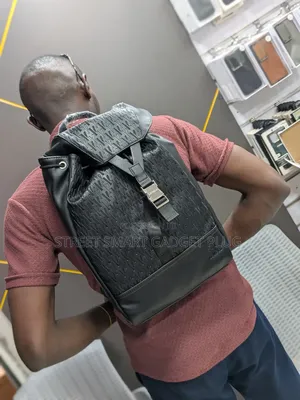 Levelo Envol 16inches Leather Backpack