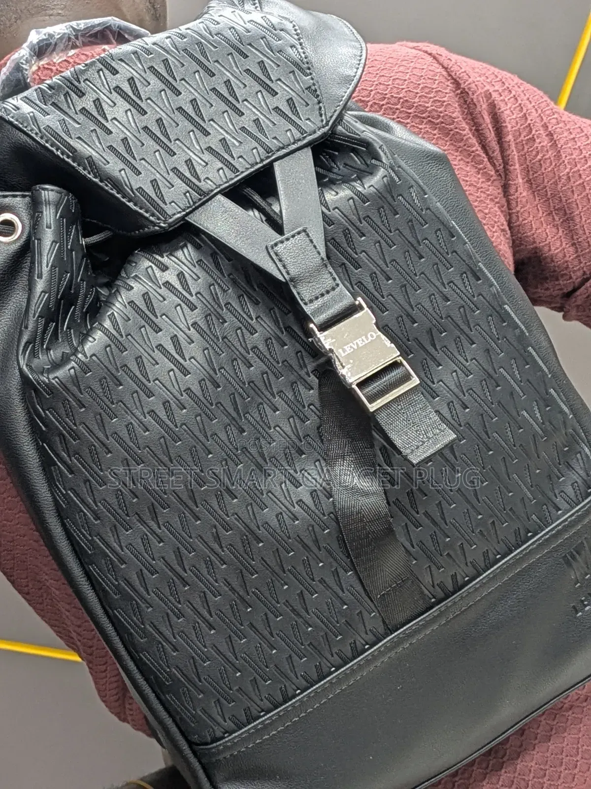 Levelo Envol 16inches Leather Backpack