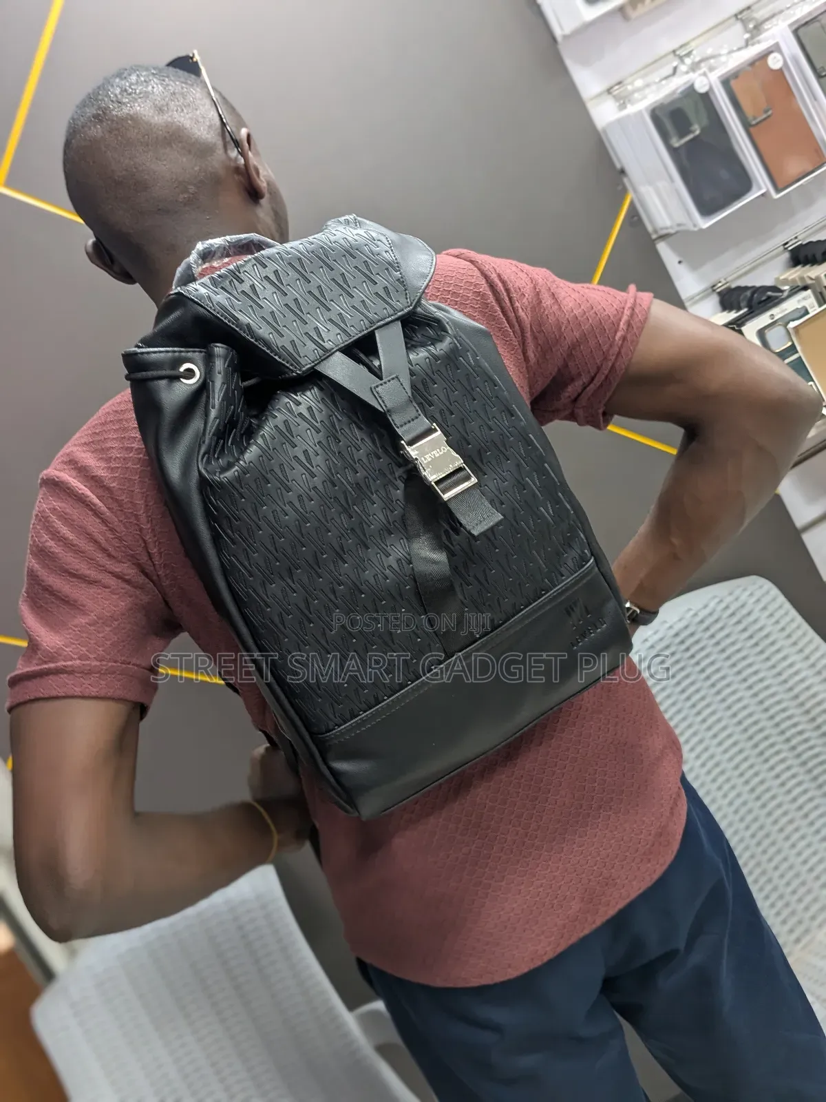 Levelo Envol 16inches Leather Backpack