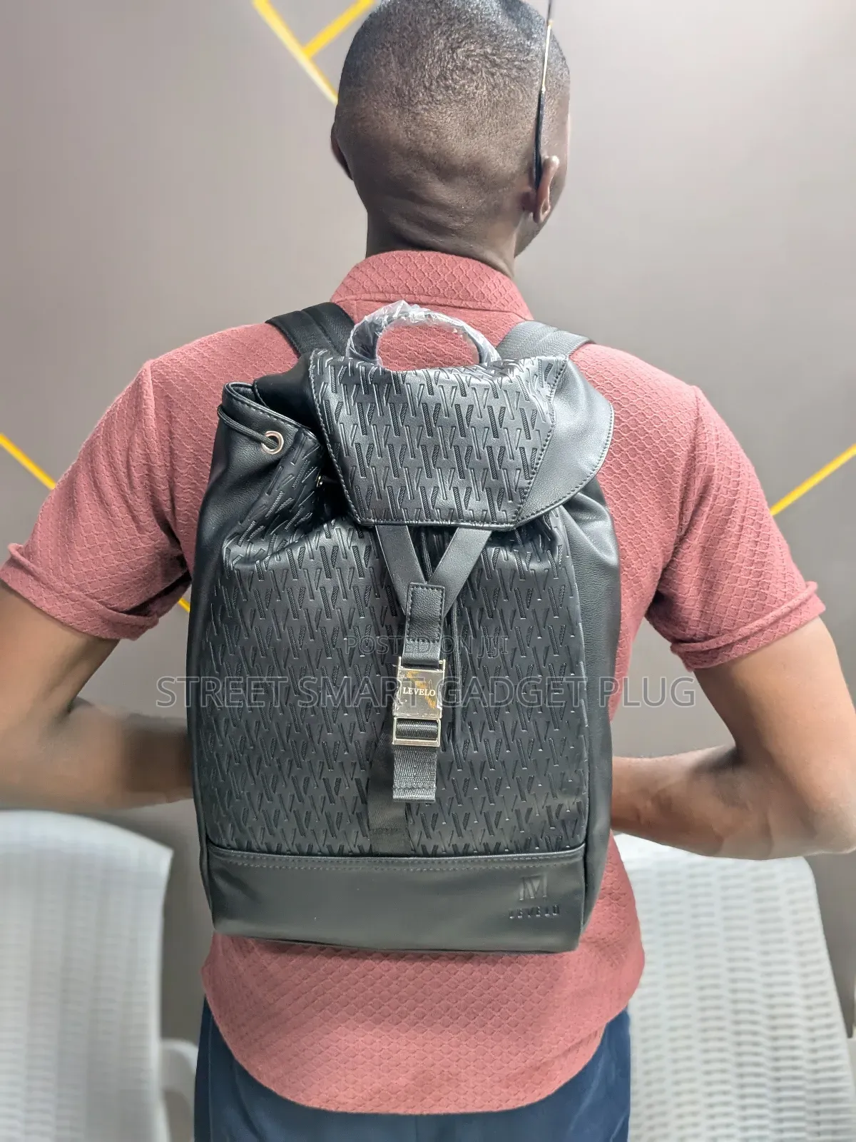 Levelo Envol 16inches Leather Backpack