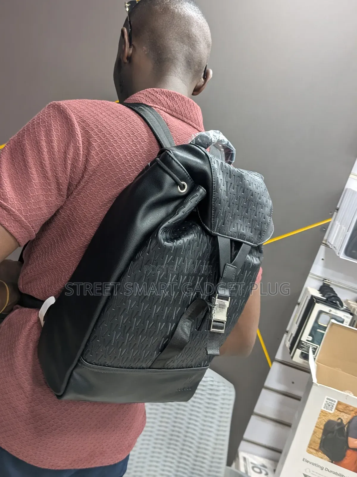 Levelo Envol 16inches Leather Backpack