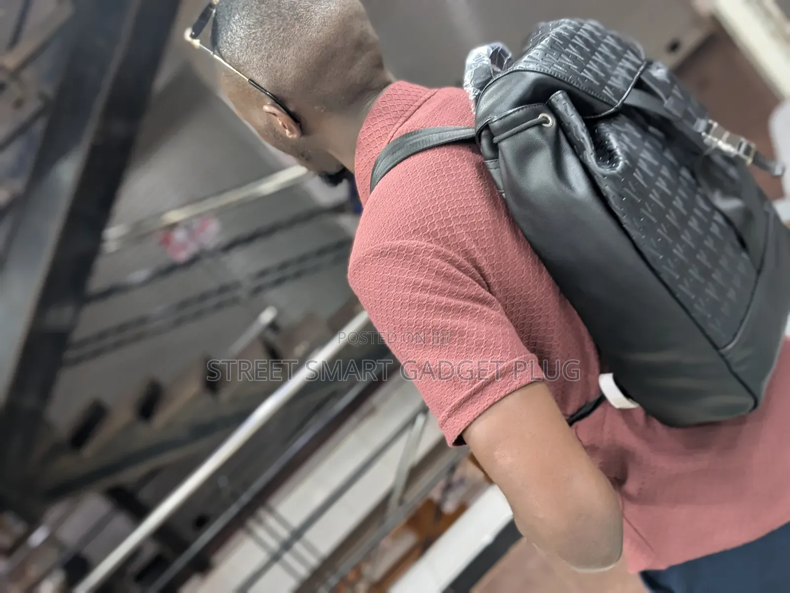 Levelo Envol 16inches Leather Backpack