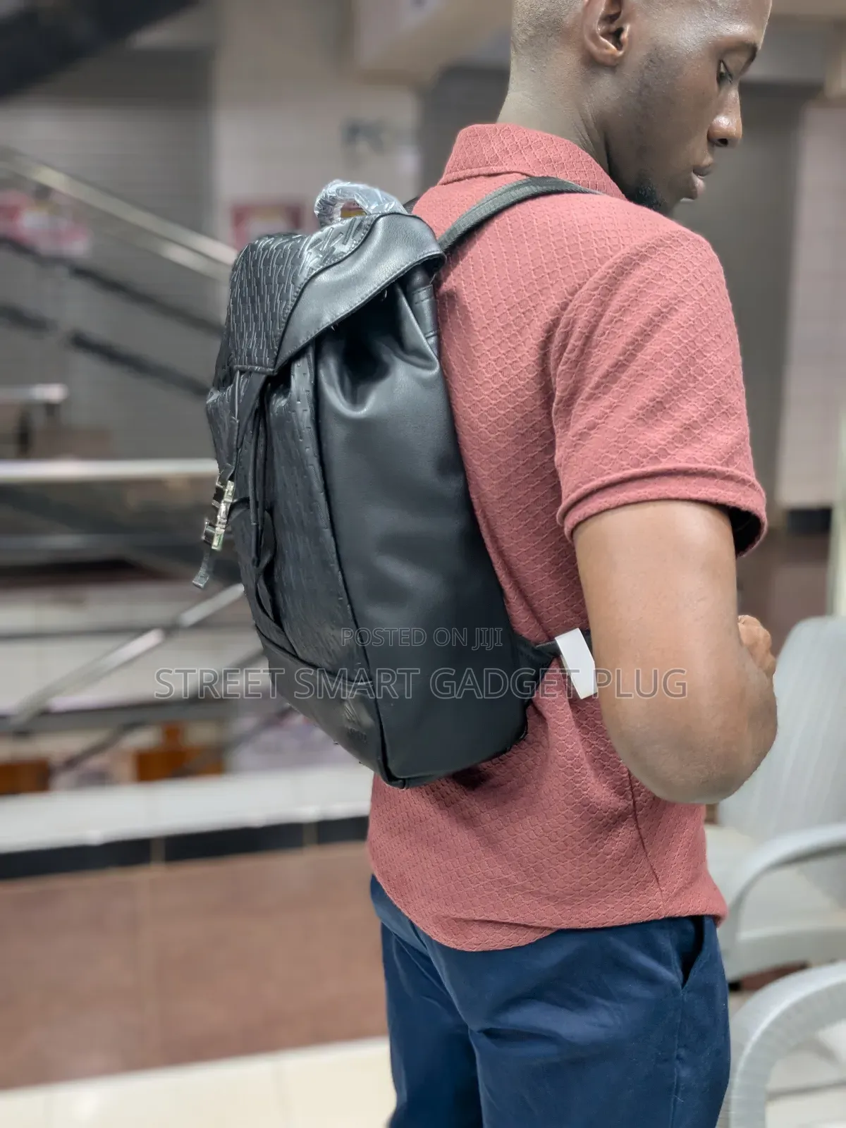 Levelo Envol 16inches Leather Backpack