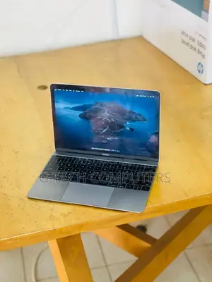 New Laptop Apple MacBook Pro 2015 8GB Intel Core M SSD 512GB